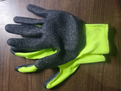 Saver Glove, 2XL Green Poly coated Nylon Glove, 8 pair/pack, 30 pack/box